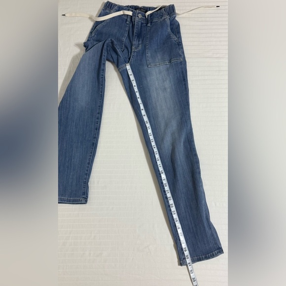 Judy Blue High Rise Boyfriend Jogger Jeans Size 0/24 Blue Drawstring Waist - Picture 13 of 16